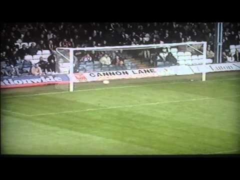 Luton Town 3-1 Brentford Lge Douglas 2 21st Oct 2000.AVI