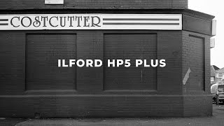 Black and White Street Photography on Ilford HP5 Plus Film | Mamiya RZ67