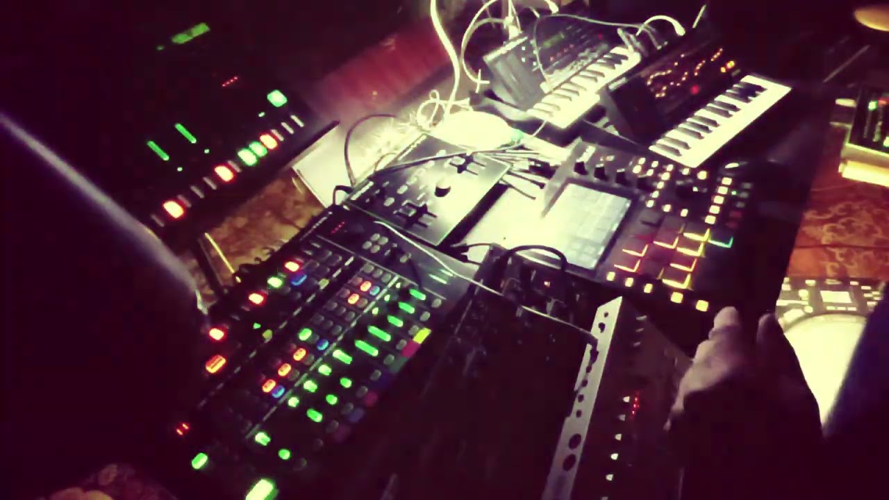 Acid Room + Kit 87 + Xan