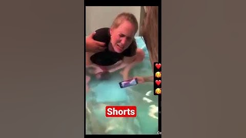 Nascimento de um bebê #shorts parto na piscina #videosvirais #videoscurtos #viral