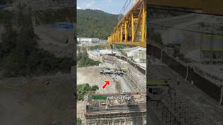 Truk Crane Terbang di Atas Bendungan #shorts