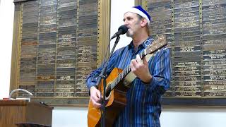 Stuart Markus Performing Blowin' In The Wind at Congregation Beth Israel