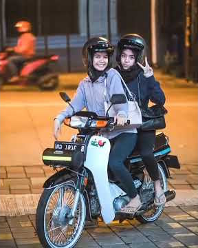 cewek Astrea nih genk