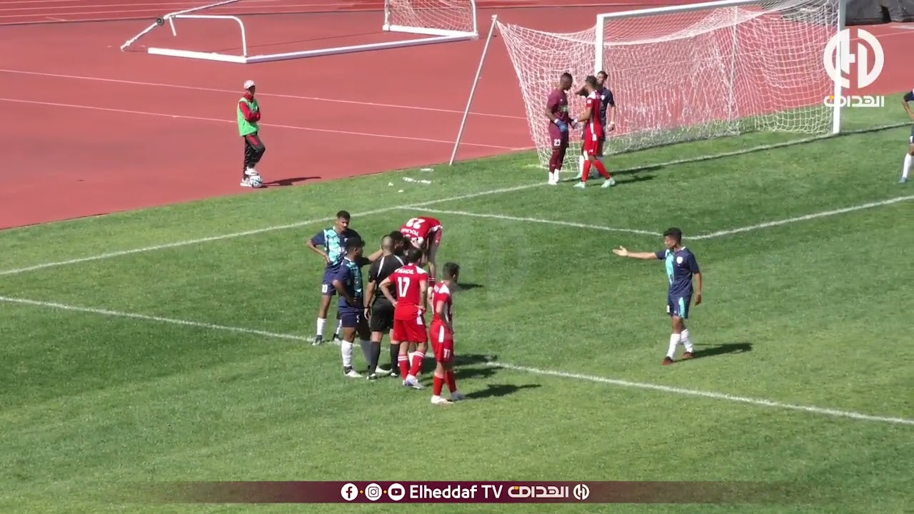 شاهد ... فريق اتحاد عنابة يقسو على فريق اتحاد ورڤلة برباعية نظيفة