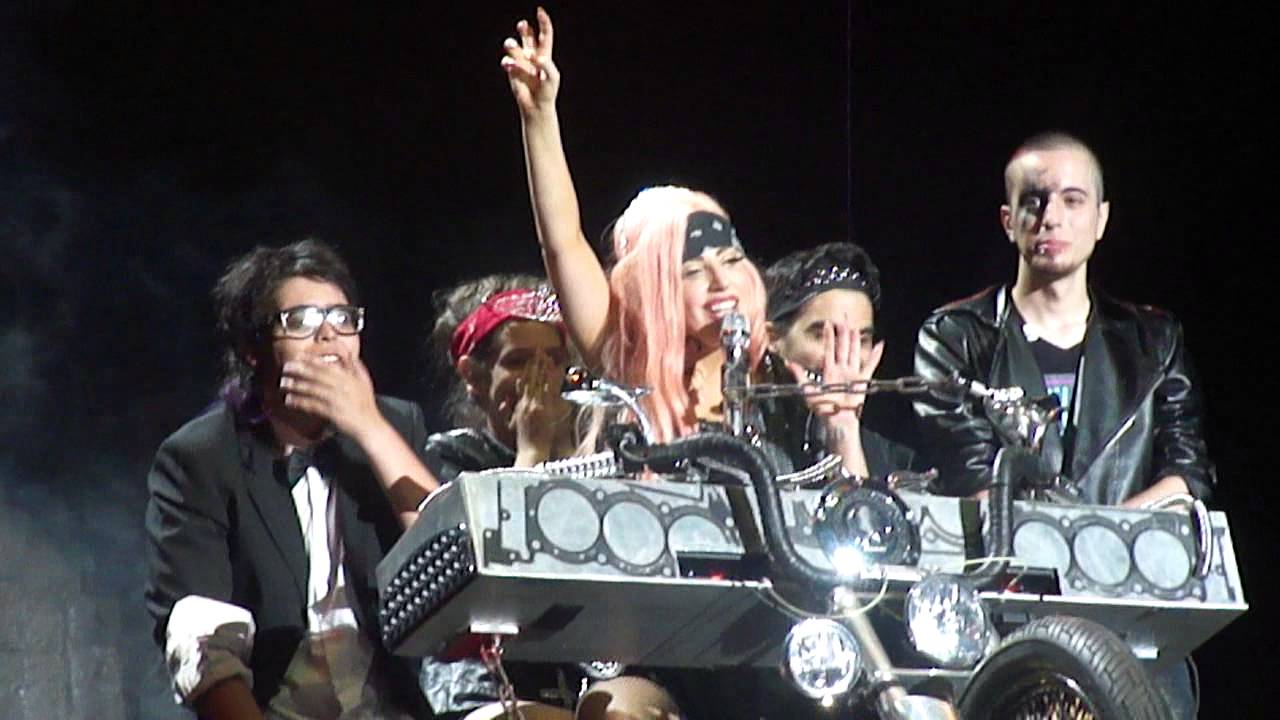 Hair - Lady Gaga live in Asuncion, Paraguay at the Born This Way Ball Tour
