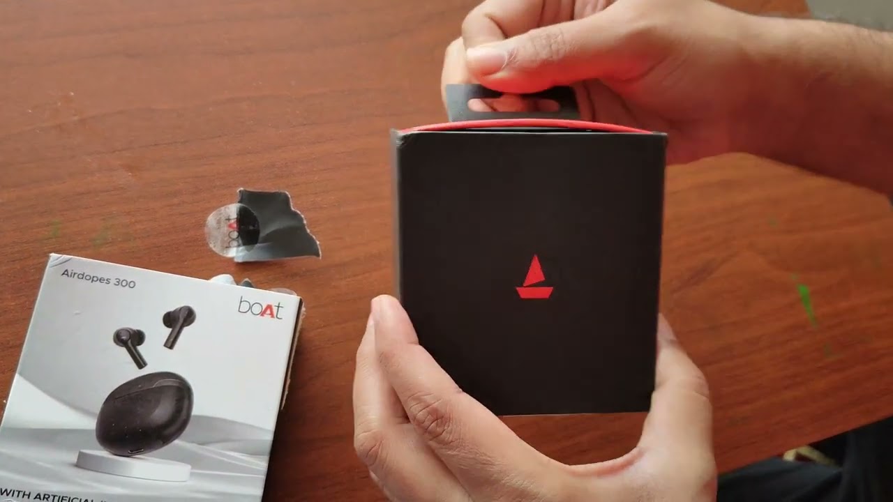 boAt Airdopes 300 Review: Premium TWS Earbuds with AI-ENx Audio, 50H Playtime & More!