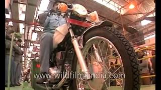 Yamaha bikes being assembled at Escorts Yamaha factory in India