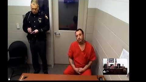 Verdachte wordt geconfronteerd met meerdere aanklachten, waaronder mensenhandel en het niet versc...