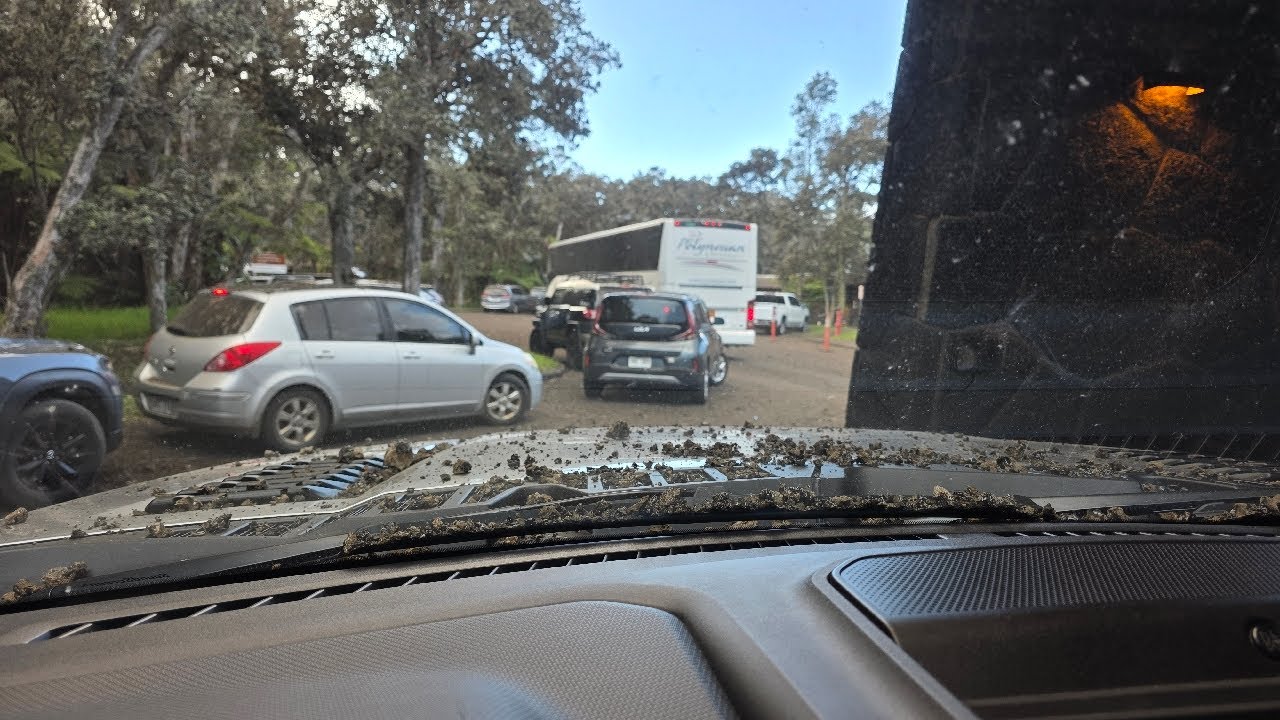 Live Tephra storm Kilauea Volcano. March 10, 2026