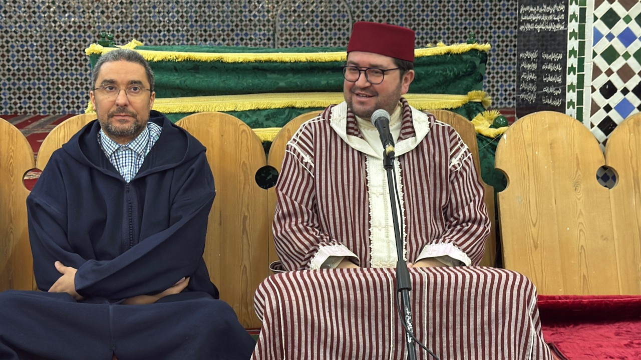 الزاوية الحراقية بتطوان تحتضن محاضرة علمية بعنوان: “حاجة البشرية إلى سيرة خير البرية”