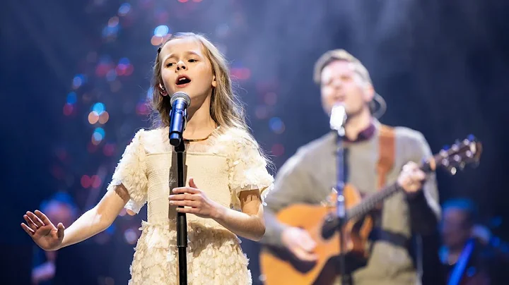 Noel - Lauren Daigle and Chris Tomlin // Performed...