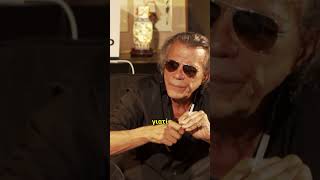 Είναι γκέι ο Ηλίας Ψινάκης;