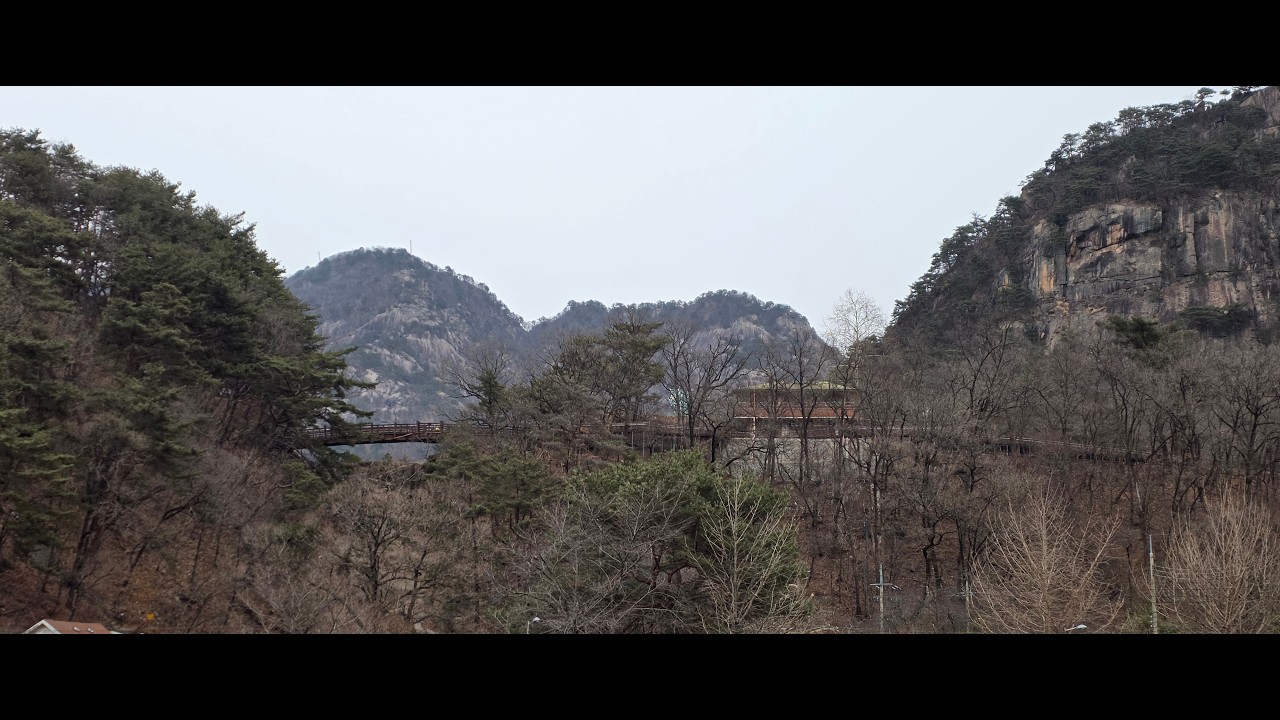 철원 한탄강주상전리길.유네스코지질공원 조류독감간으로 대부분 막혀 가고싶은곳을 못갔네요 제2땅굴도가고싶었는데 막혔고 소이산정상도 막혔어요.노동당사와 승일교까지 갔다왔어요