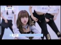BLACKPINK Lisa Teaching The Trainees On Youth With You 