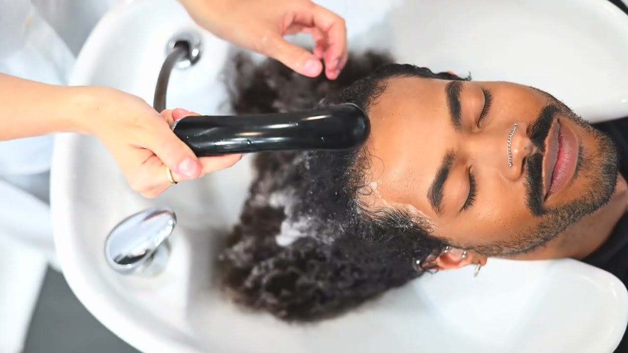 Purifying Reset ShampooDeep cleansing shampoo that doesn't dry out