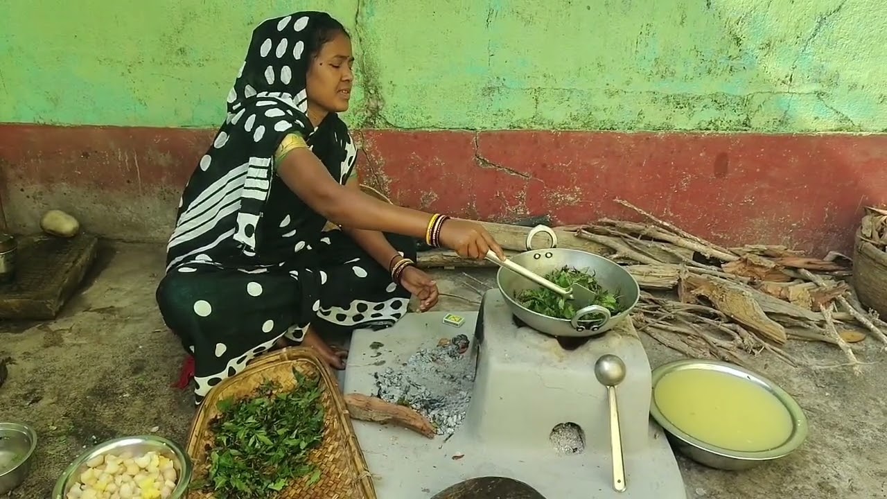 आलू नीम की भुजिया 😍🤩 gaon mein aisi banate hain Aalu Neem ki bhujiya