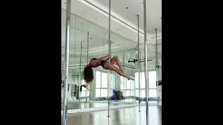 Beautiful Pole Dance routine