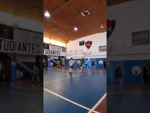 Básquet - Club Mercedes vs. San Carlos