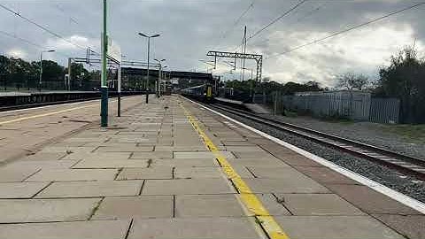 Legend class 350 driver passes cheddington (WCML)