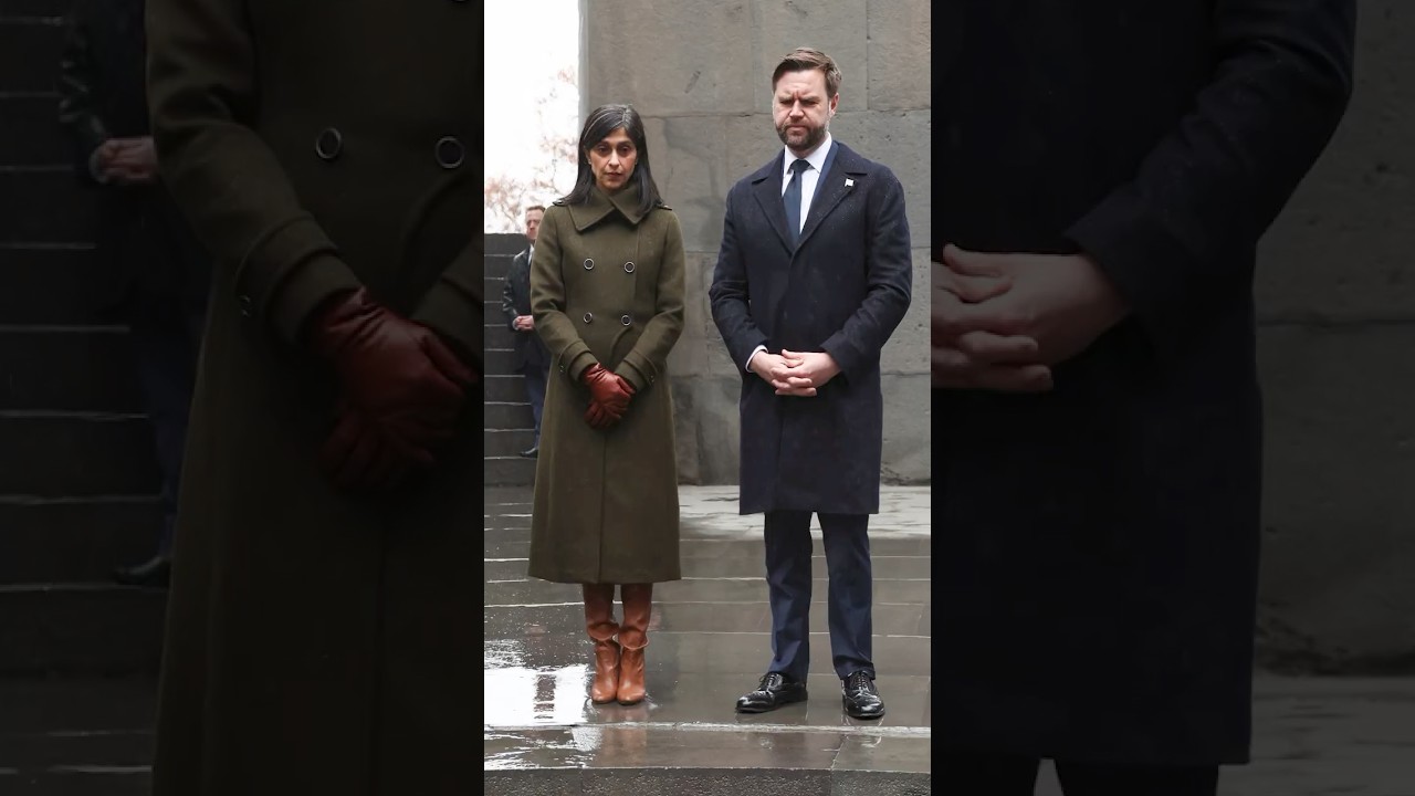 🚨ЧАС НАЗАД! Венс почтил память жертв геноцида в Ереване