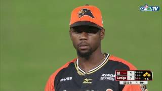 05/06 統一 vs Lamigo 六局下,陳俊秀打出雙殺打,Lamigo留下滿壘殘壘