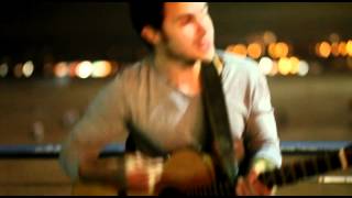 Download Lagu Kris Allen @ Santa Monica Pier - Live Like We're Dying MP3