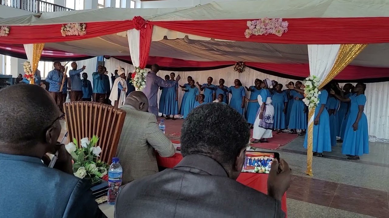 UDUMBE SOUND TAMASHA LA UIMBAJI WA KKKT DKU JIMBO LA MAKAMBAKO TAR15/10/22 KWAYA YA UKALAWA LUPEMBE