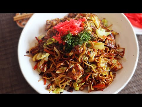 Curry Yakisoba Recipe.(Japanese chow mein / Stir-fried Noodles Seasoned with Curry sauce) カレー焼きそばレシピ