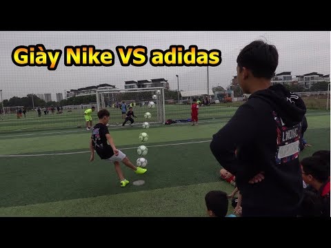 Video Thử Thách Bóng Đá thi sút Penalty giày của Ronaldo VS... - youtube