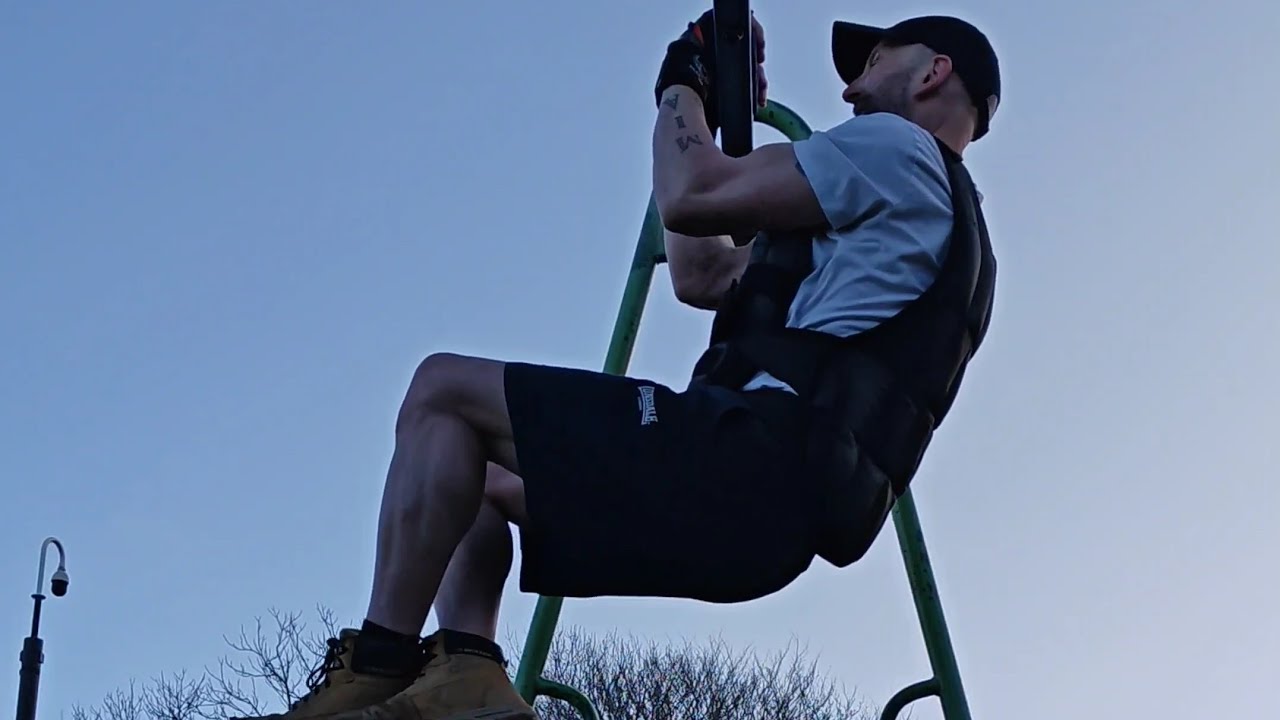 GAJ’S URBAN SPORTS | 22KG WEIGHTED CHIN UPS! | 11 Sets = 135 Reps! | Friday 23rd January (4K 60FPS)
