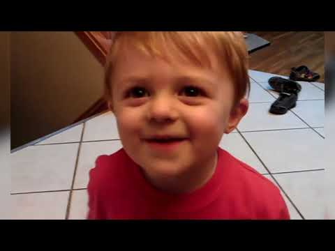 funny-baby-videos-and-vines---christmas-edition