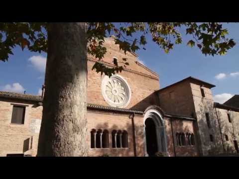 Video: Chiaravalle Abbey (Abbazia di Chiaravalle di Fiastra) tavsifi va fotosuratlari - Italiya: Marche