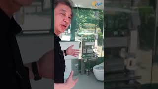 حمامات عامة بزجاج شفاف فى اليابان #حول_العالم #اعرف