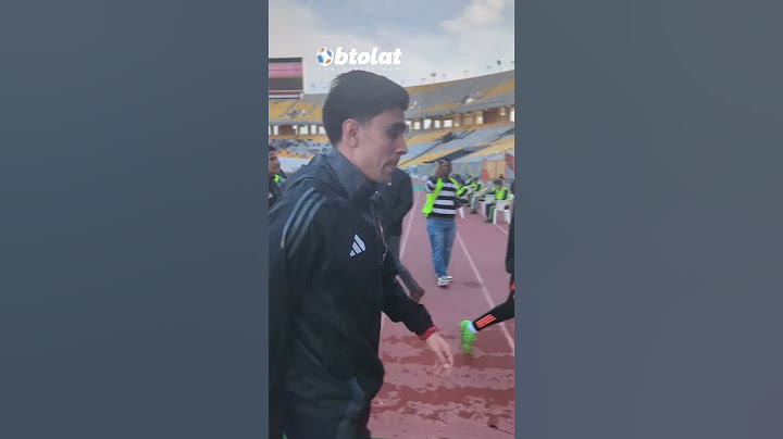 شاهد ماذا فعل الأطفال جامعي الكرات مع أشرف بن شرقي قبل مباراة الأهلي وحرس الحدود #الاهلي