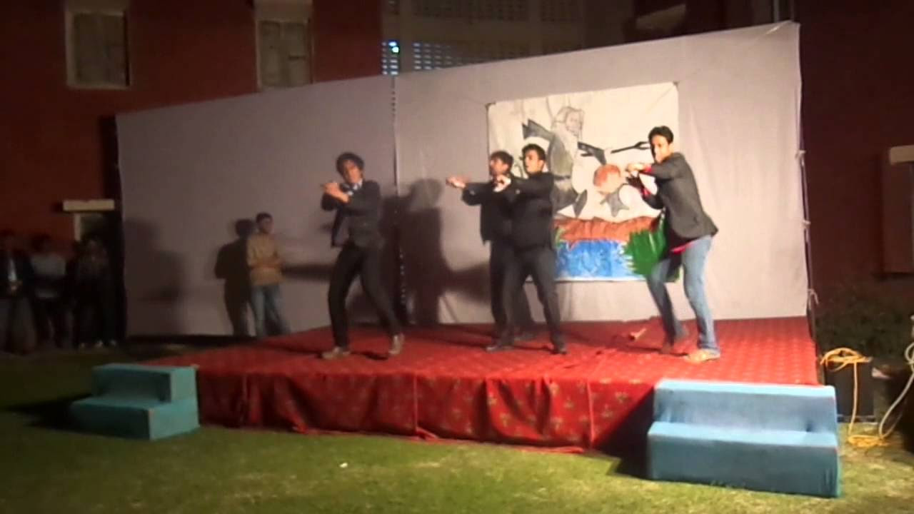 Senior dance on badtameez dil house day 2013 jwala IIT Delhi