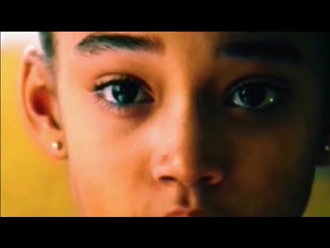 بنت تتحول لمجرمة بعد ماقتلوا ابوها وامها قدام عينيها وهي صغيرة وبتقرر الانتقام ملخص فيلمcolombiana