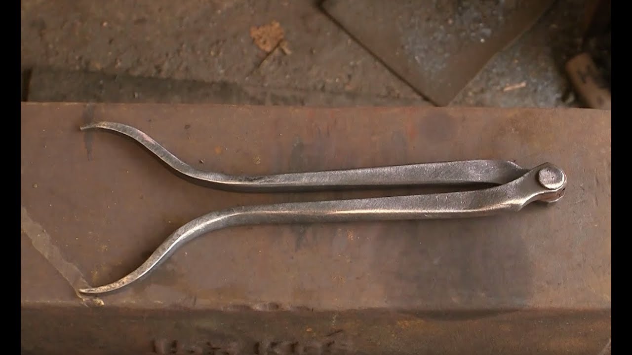 Making Blacksmith Tongs - Blacksmiths Essential Skills - 