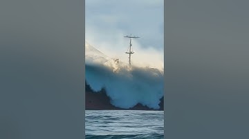 A Massive Tidal Wave Covers a Ship ! Can It Survive? #ship #tidalwave  #scaryocean