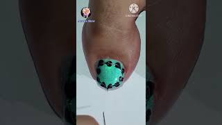 Black hearts on shimmery green Toe Nail Art #nailsbyamrita  #Shorts #toenailart