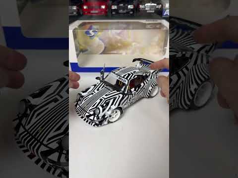 Porsche 911 RWB “The Zebra” by Solido 1:18