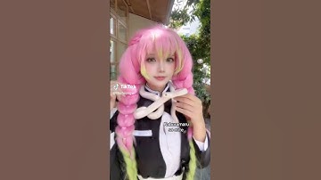 Mitsuri holds obanai