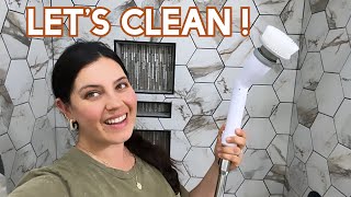 Let’s clean !! AMAZON Electric Brush Cleaner