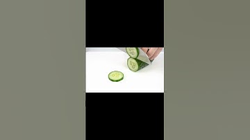 ASMR - Crisp Cucumber Cutting (VEO3)