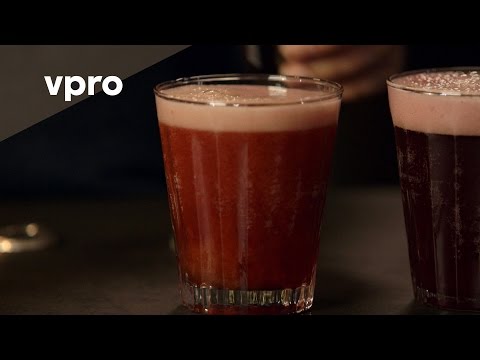 Video: Hoe Maak Je Een Hartige Cocktail Met Zeevruchten?