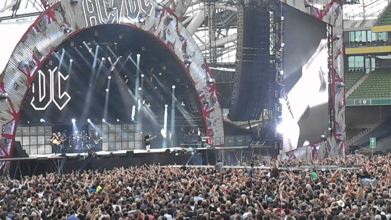 Back in black, AC/DC live in Dublin 2015 - YouTube