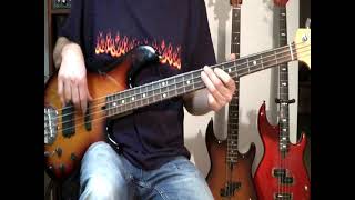 Video thumbnail of "Muse - Uprising - Bass Cover"