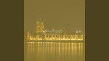 Sprightly Piano and Acoustic Bass - Vibe for Exploring CIties