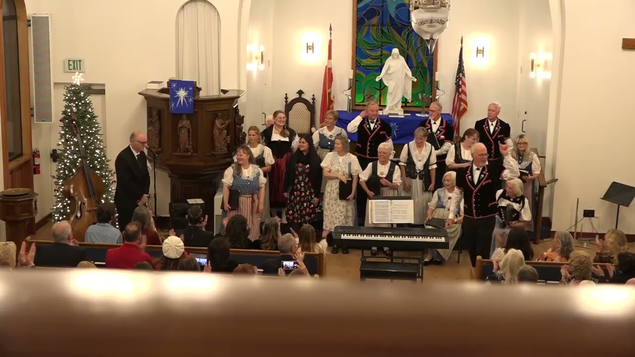 Stille Nacht - Silent Night by Franz Gruber with applause and flowers