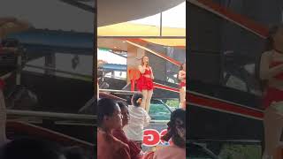 รถแห่