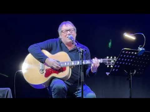 Simon fowler & oscar Harrison ( ocean colour scene) - foxy folk faced , walsall arena,  17/10/ 025